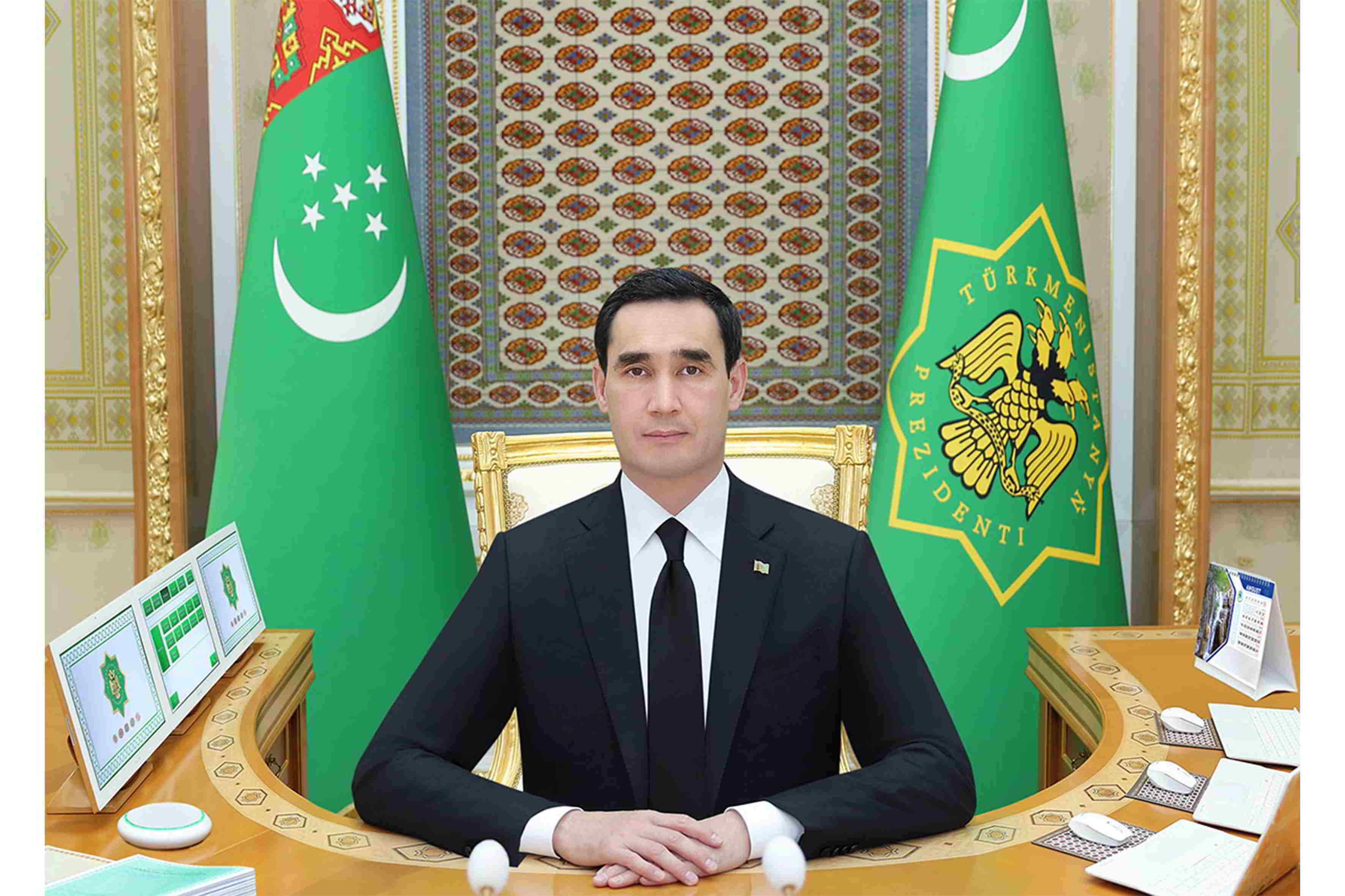 Türkmenistanyň Prezidenti Wengriýanyň ýolbaşçylaryny gutlady