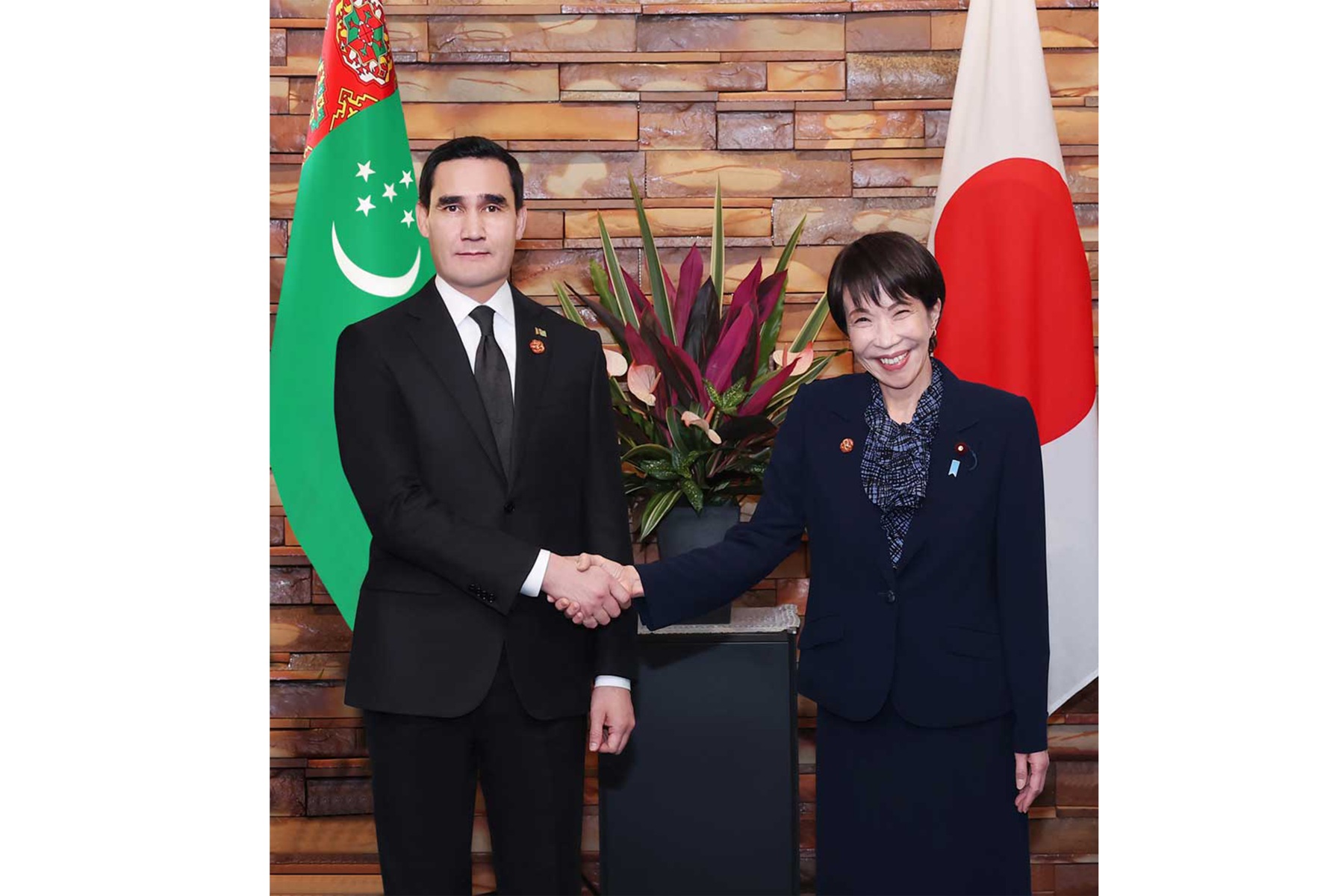 Türkmenistanyň Prezidentiniň Ýaponiýanyň Premýer-ministri bilen duşuşygy