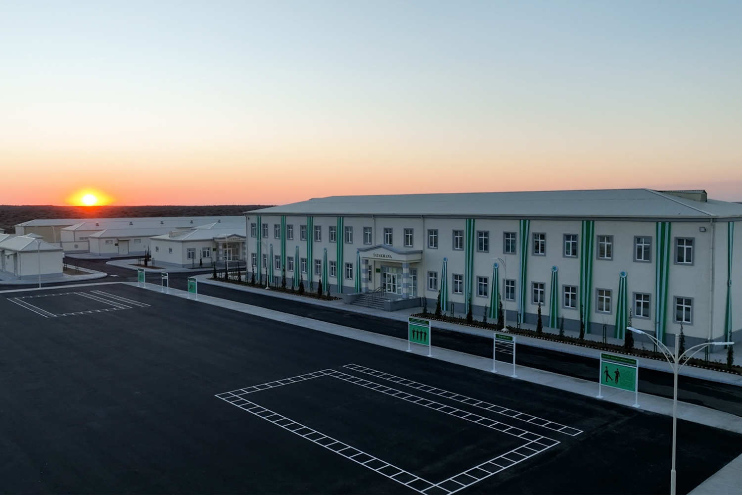 Watan goragçylary üçin ajaýyp baýramçylyk sowgady