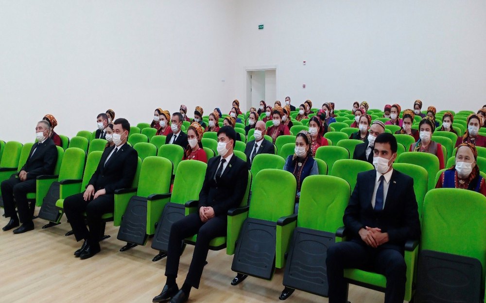 Ýaş nesil barada alada