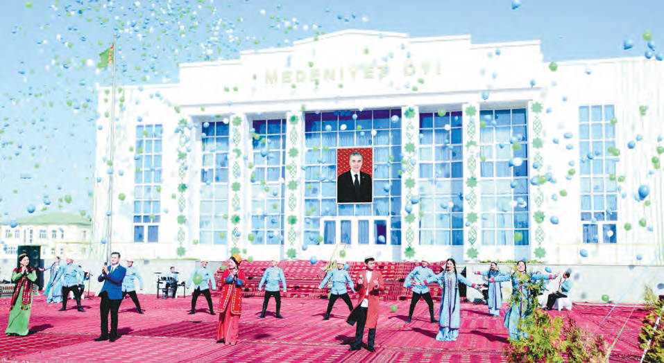 Ýurdumyzyň iň gowy etrabyna Türkmenistanyň Prezidentiniň baýragy gowşuryldy