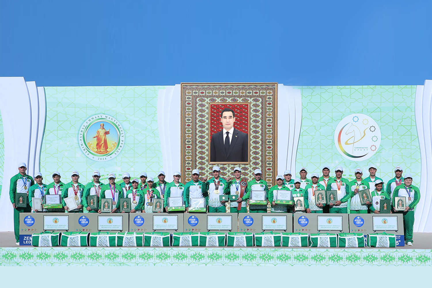 Ýurdumyzyň milli ýygyndy toparlarynyň türgenleri sylaglandy