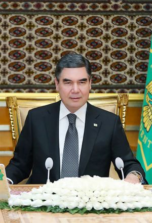 «Beýik Ýüpek ýolunyň ähmiýeti: häzirki we geljekki ösüşi» atly halkara maslahatyna gatnaşyjylara