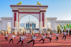 Diýarymyzda Türkmen alabaýynyň baýramy giňden bellenildi