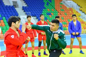 Döwletjan Ýagşymyradow samboçylarymyz bilen duşuşdy