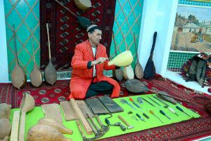 Dutar ýasamak senetçiligi hem-de bagşyçylyk sungaty adamzadyň Adamzadyň maddy däl medeni mirasynyň sanawyna girizildi