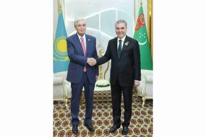 Gahryman Arkadagymyz Gazagystan Respublikasynyň Prezidenti bilen duşuşdy