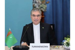 Gahryman Arkadagymyz Wengriýa iş saparyny amala aşyrdy