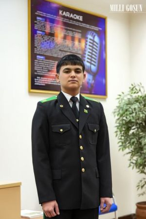 Harby bilim okuwçylary döredijilige ruhlandyrýar