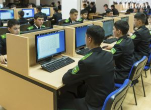 Harby okuwçylar ders bäsleşiklerine gatnaşýarlar