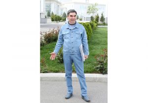 Hormatly Prezidentimiz Gurbanguly Berdimuhamedow Aşgabatda we onuň töwereklerinde dowam edýän gurluşyklarda işleriň barşy bilen tanyşdy