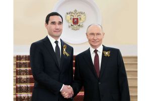 Hormatly Prezidentimiz Moskwada geçirilen dabaralara gatnaşdy