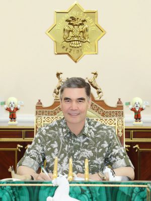 Hormatly Prezidentimiz türkmen alabaýy hakyndaky täze kitabyny ýazyp tamamlady