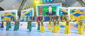 Hormatly Prezidentimiziň wezipä girişen güni mynasybetli baýramçylyk konserti