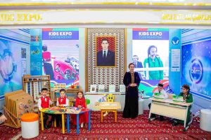 «Kids EXPO: ähli zat çagalar üçin» atly halkara sergi-ýarmarka öz işine başlady