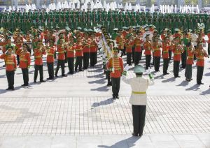 Medeniýetiň mertebesi beýgelýär