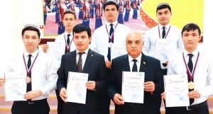 Mekdep okuwçylary ýylyň birinji ýarymynda halkara bäsleşiklerde jemi 133 medala mynasyp boldular