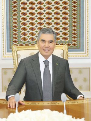 «Türkmeniň döwletlilik ýörelgesi» atly kitap rus we gruzin dillerinde çapdan çykdy