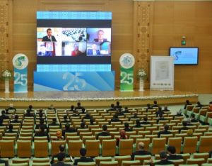 «Türkmeniň döwletlilik ýörelgesi» kitaby ukrain dilinde neşir edildi