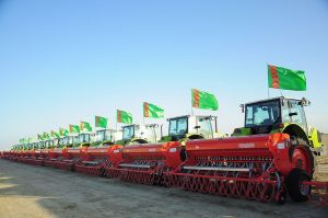 Türkmenistanda güýzlük bugdaý ekişine badalga berildi