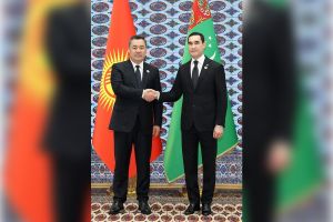 Türkmenistanyň Prezidenti Gyrgyz Respublikasynyň Prezidenti bilen duşuşdy