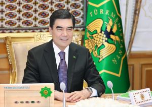 Türkmenistanyň Prezidenti Harby akademiýanyň hem-de harby we hukuk goraýjy edaralaryna degişli ýokary okuw mekdepleriniň uçurymlaryna Gutlag bilen ýüzlendi