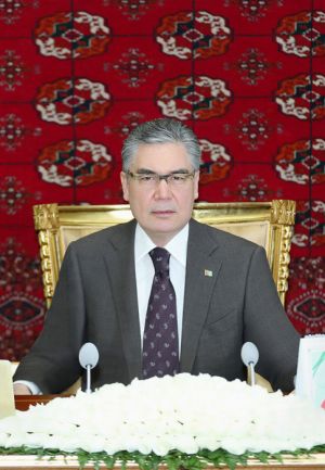 Türkmenistanyň Prezidenti nebitgaz toplumyny ösdürmek boýunça iş maslahatyny geçirdi