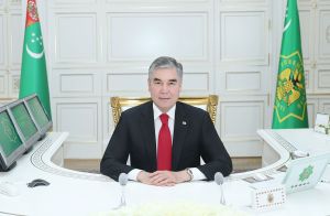 Türkmenistanyň Prezidenti sanly wideoaragatnaşyk arkaly iş maslahatyny geçirdi