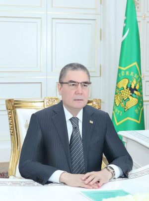 Türkmenistanyň Prezidenti sanly wideoaragatnaşyk arkaly iş maslahatyny geçirdi