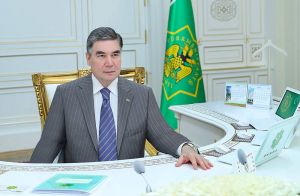 Türkmenistanyň Prezidenti sanly wideoaragatnaşyk arkaly iş maslahatyny geçirdi