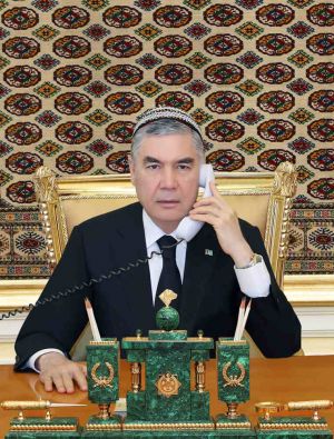Türkmenistanyň Prezidentiniň we Bahreýniň Patyşasynyň arasynda telefon arkaly söhbetdeşlik