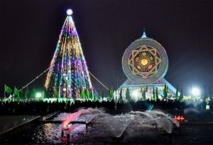 Ýurdumyzyň welaýatlarynda we paýtagtymyzda Täze ýyl arçalarynyň yşyklary nur saçdy